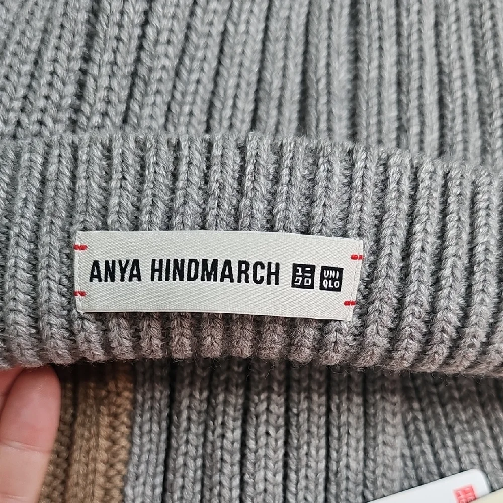 Anya Hindmarch Gray and Brown Ribbed Hat and Scarf Set - Picture 5 of 6